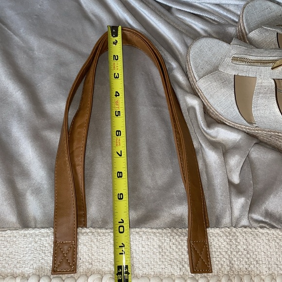 SONOMA WOVEN GOLD METALLIC TOTE WITH FAUX LEATHER HANDLES - Picture 11 of 11